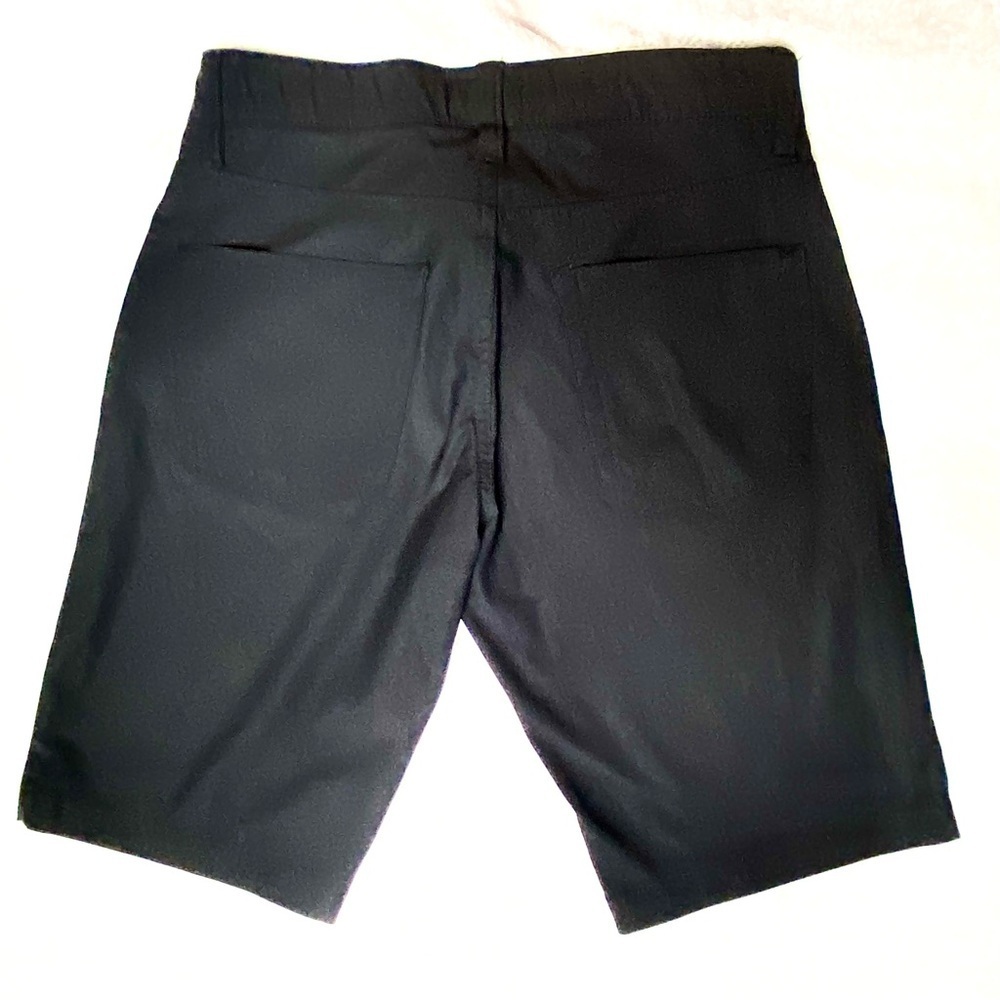 Vintage Genes Performance Men's Black Shorts Size 28 - Pre-Loved 100% Polyester - Picture 1 of 10